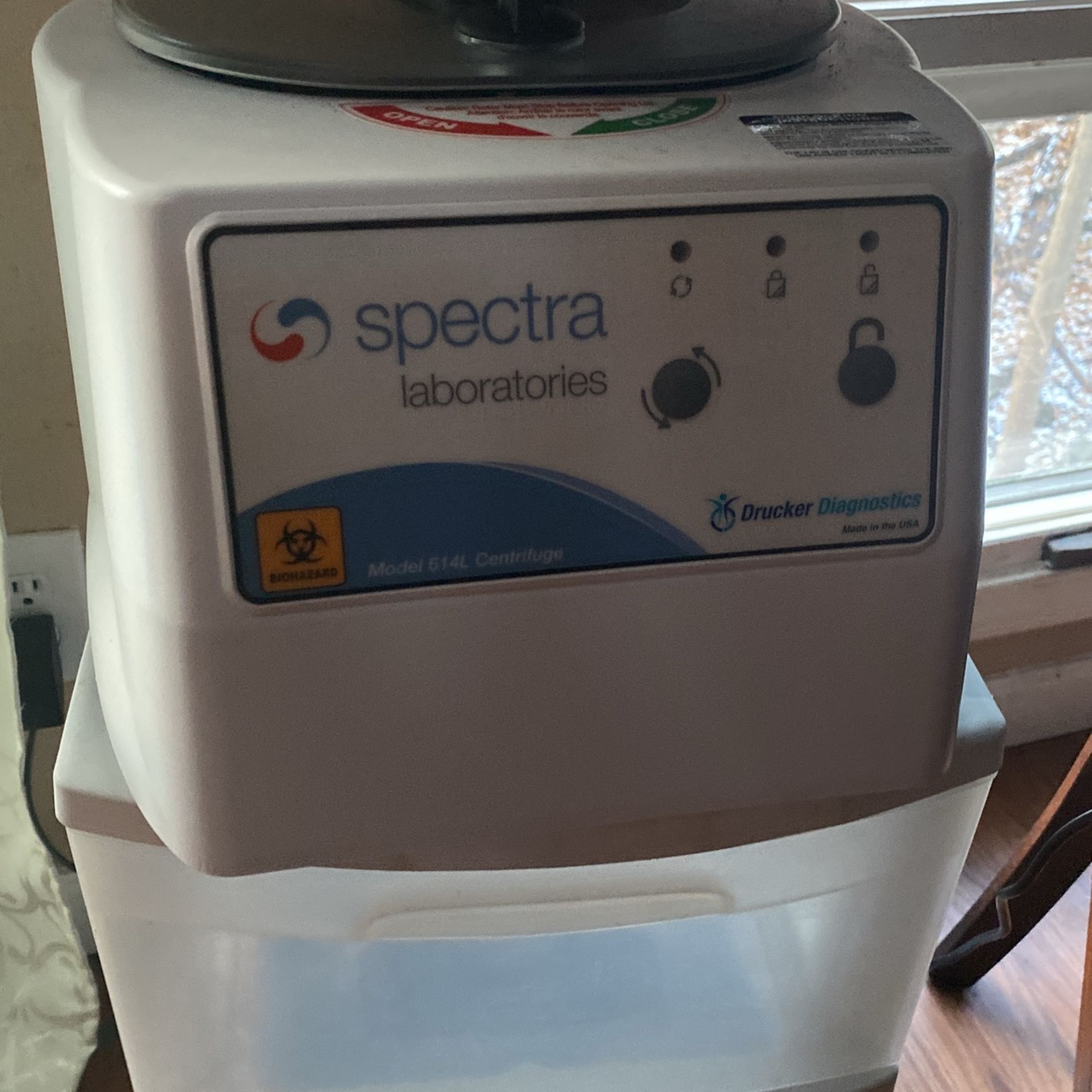 Medical Lab Spinner
