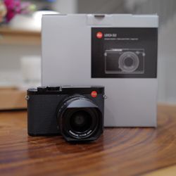Leica Q2