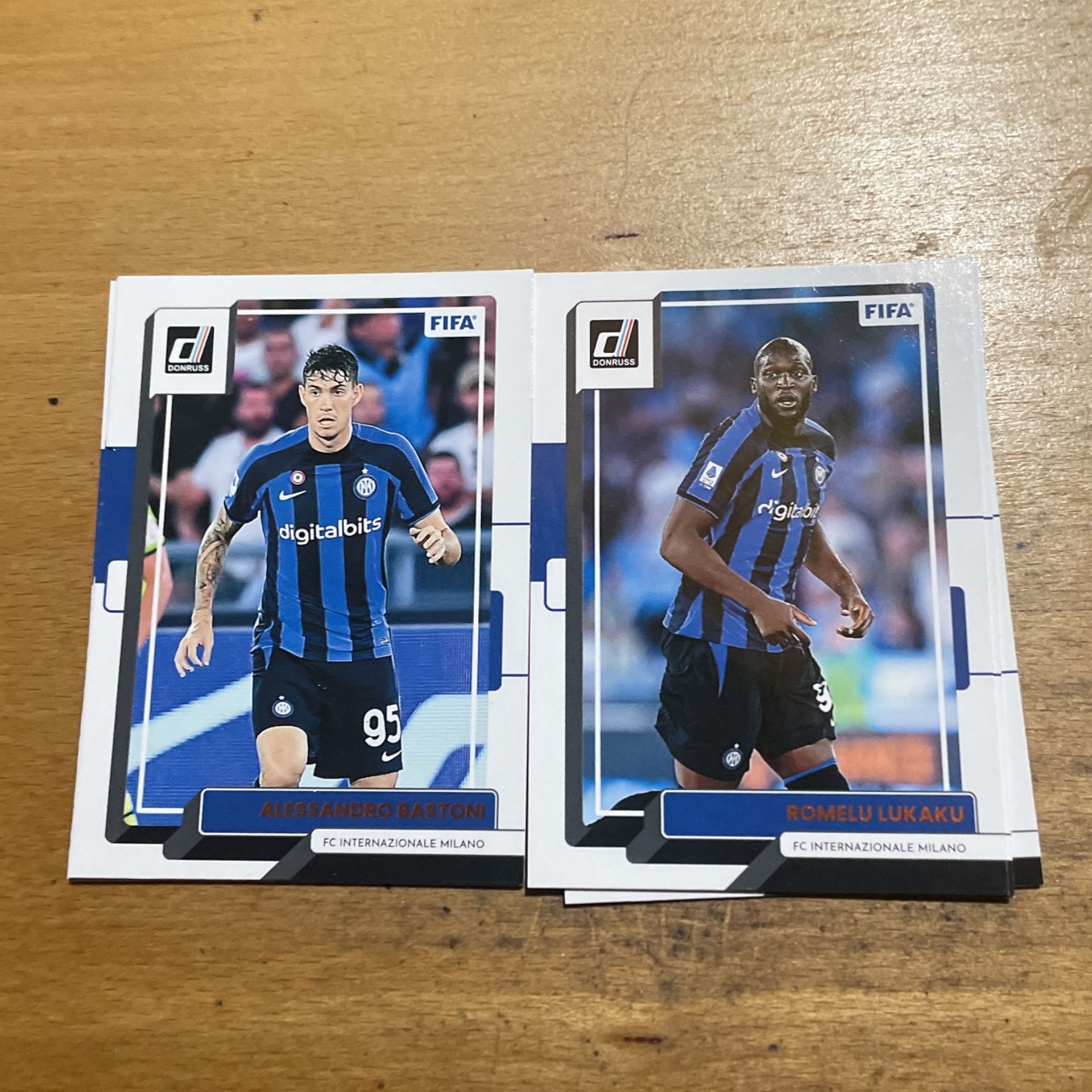 2023 DONRUSS MILANO 6 CARD LOT