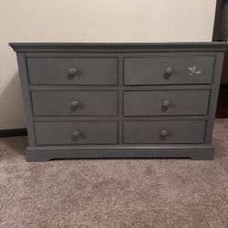 6 Drawer Dresser 