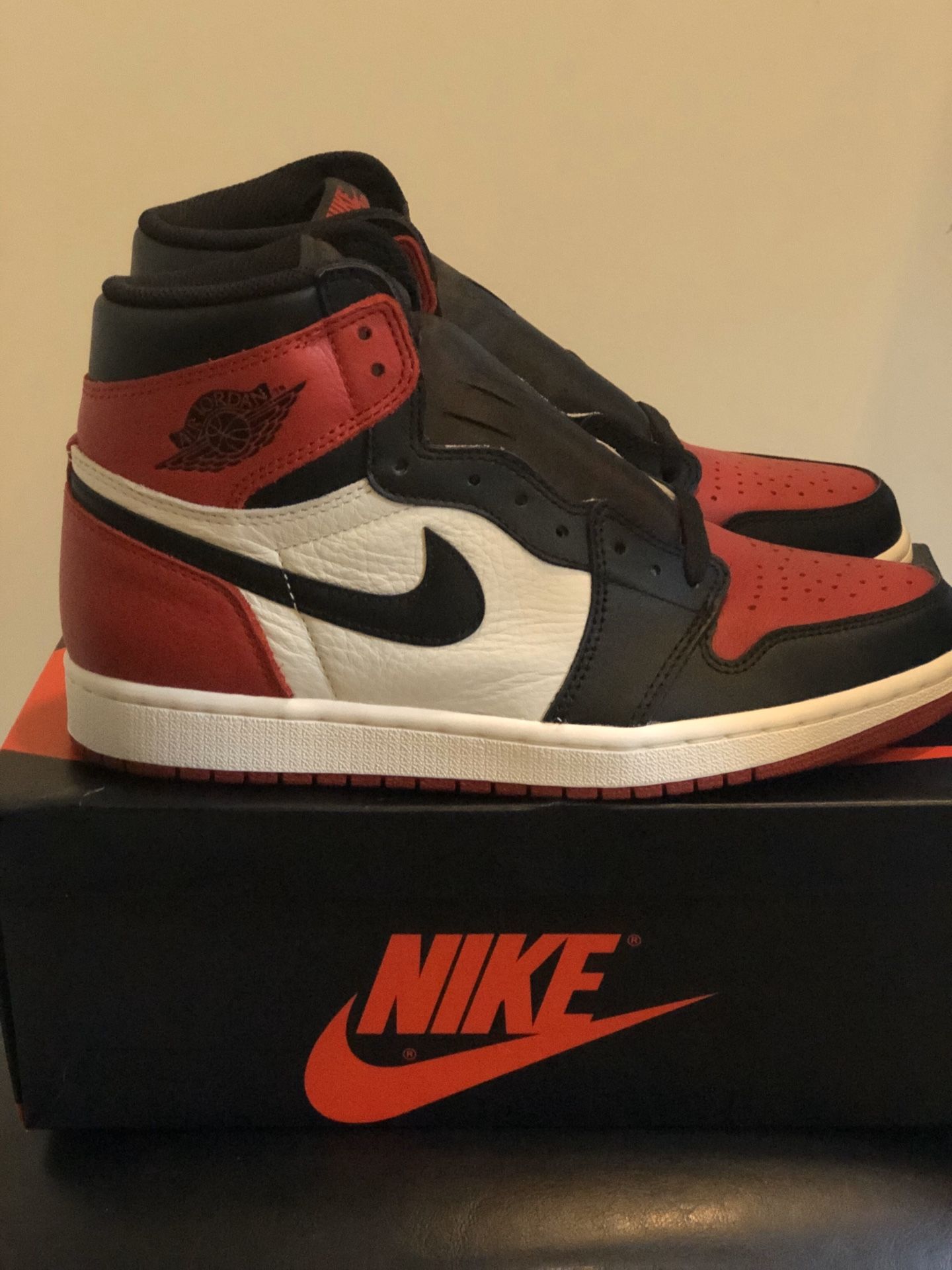 Jordan 1 Retro High Bred Toe