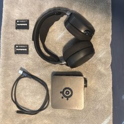 STEELSERIES (headphones)