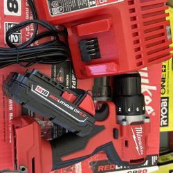milwaukee drill set