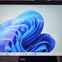 Dell Inspiron 7373 13.3-Inch 256GB SSD Core i7 2-in-1 Touch-Screen Laptop (16GB RAM, Intel Core i7-8550U, Windows 10 Home)