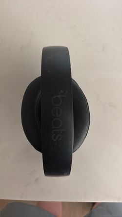 Beats Over-Ear Headphones Black