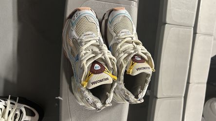 Balenciaga Runner