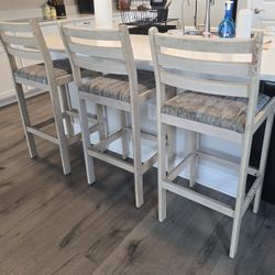 BAR STOOLS