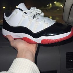 Jordan 11 Low Concord Bred