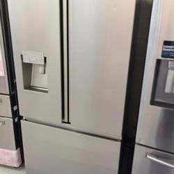 HISENSE FRENCH DOOR REFRIGERATOR OPEN BOX ITEM
