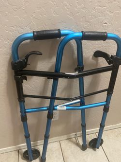 L@@K- Disability Walker