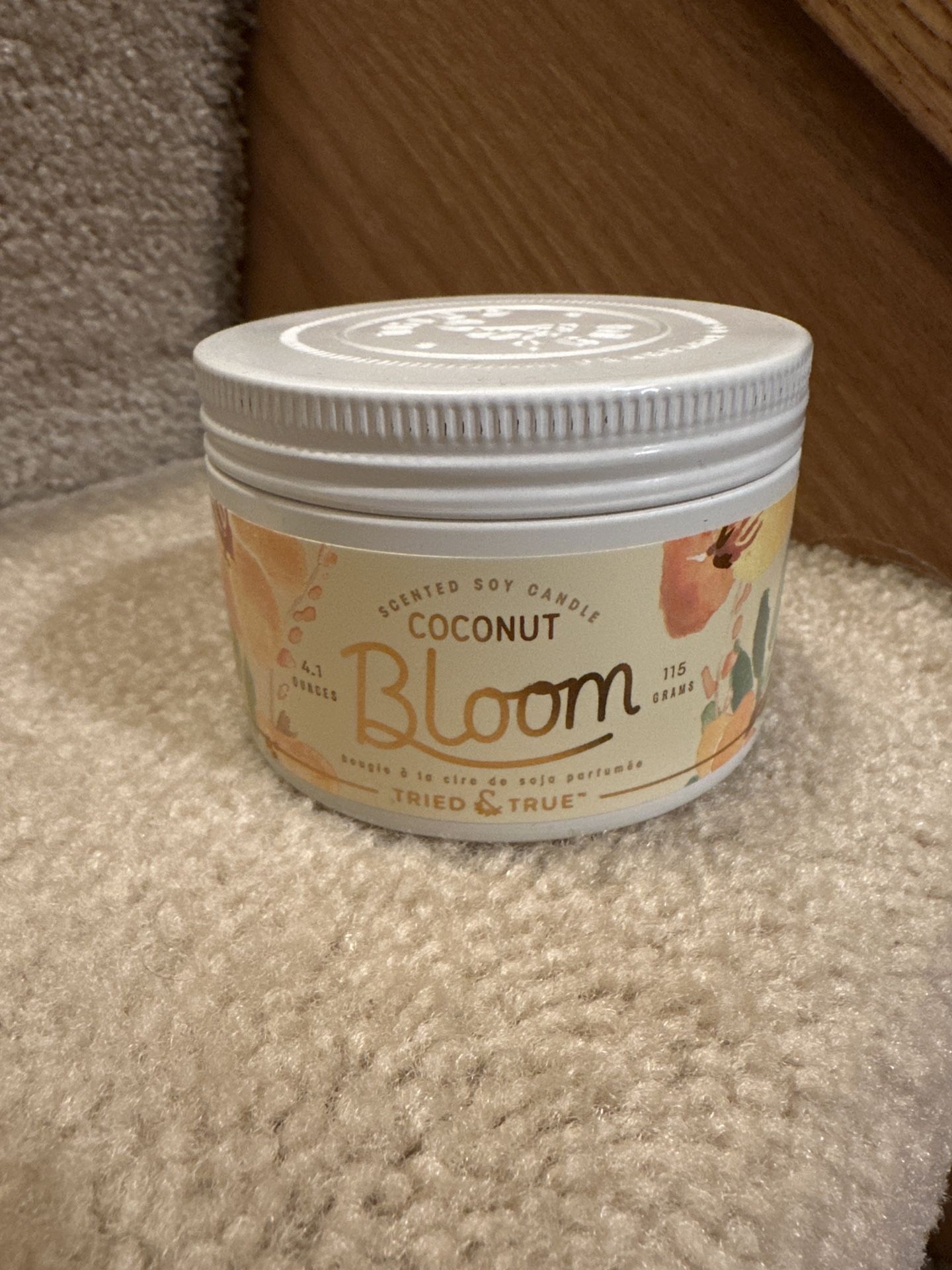 Coconut Bloom Scented Soy Candle new! $5