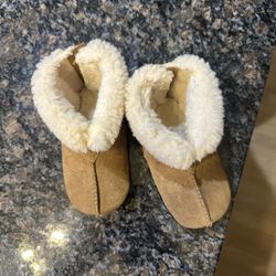 UGG Baby 12-18 Months 