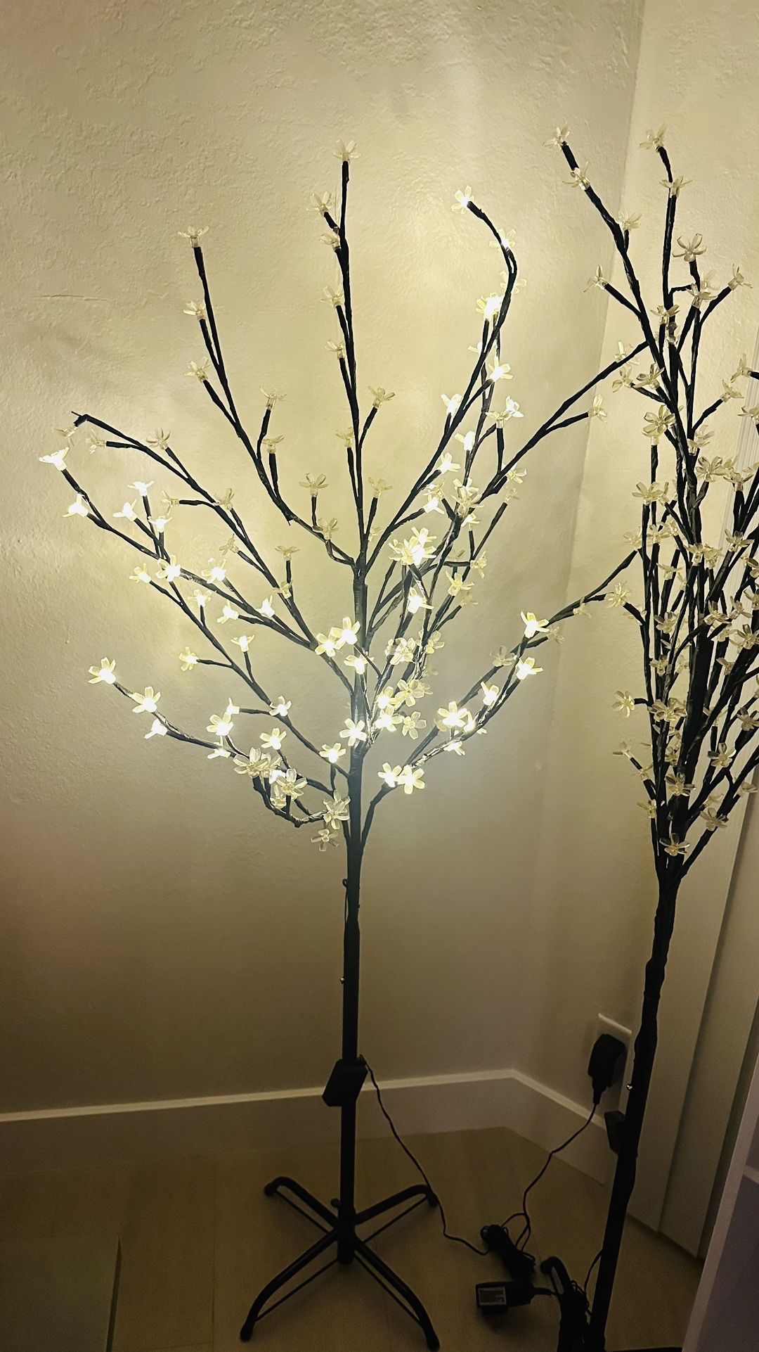 4 Feet Cherry LED Light Tree With Mode