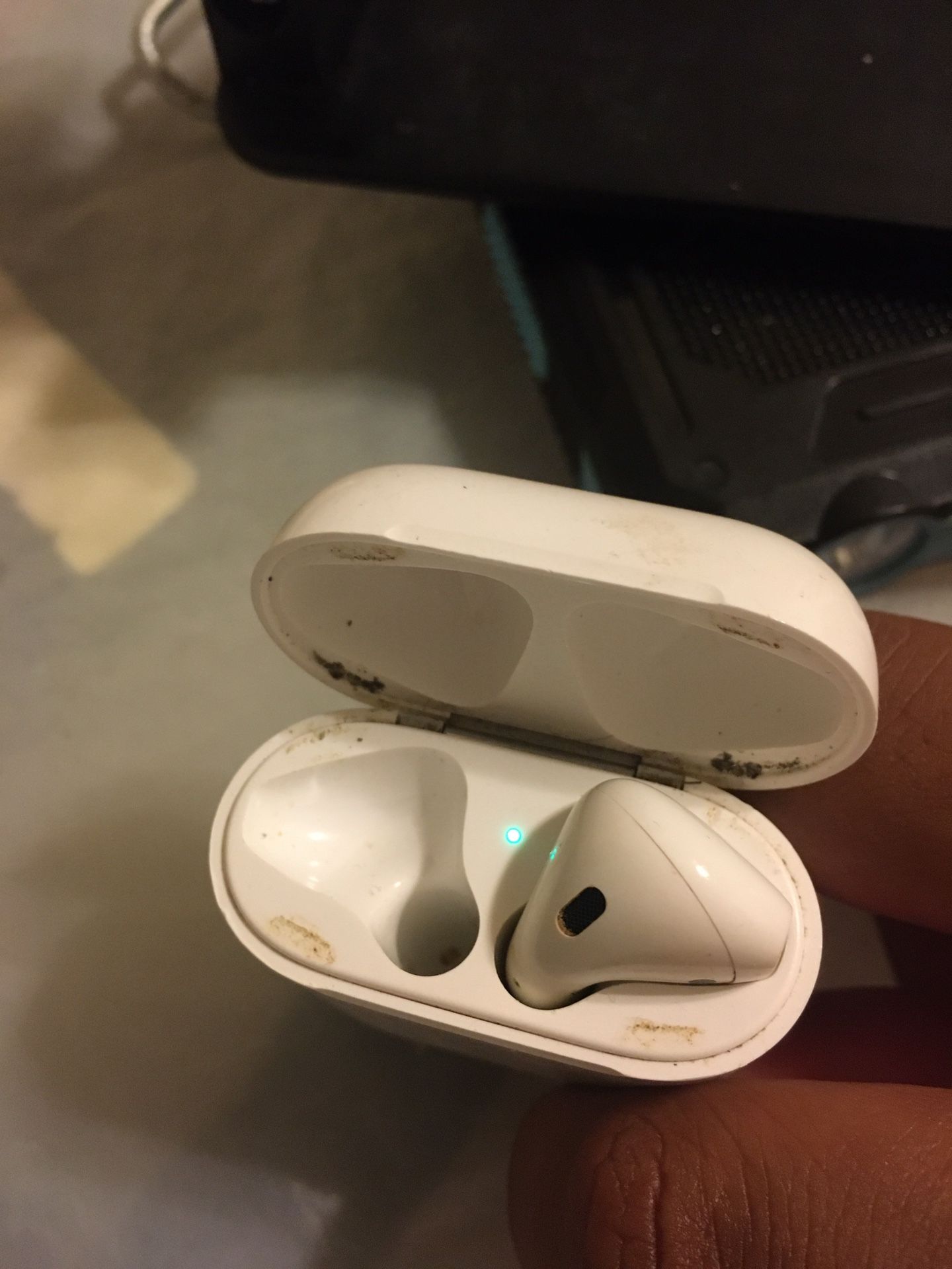 airpods offer a good price