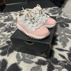 . Air Jordan 11 Retro Low Pink Snakeskin (Toddler)