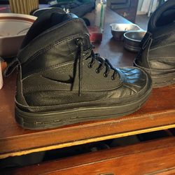 Black Nike ACG Boots