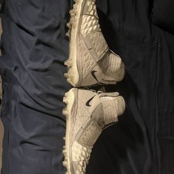 Lineman Cleats