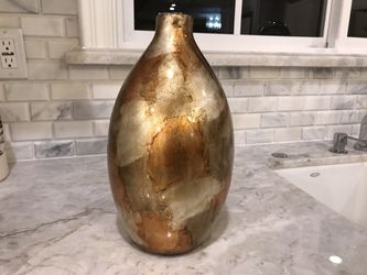 Ceramic vase