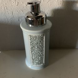 Beautiful Soap Dispenser - Brand New 