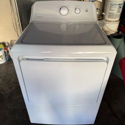 Hotpoint Gas Dryer Model HTX24GASK1WS