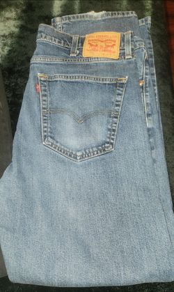 Mens Levi's pants 👖