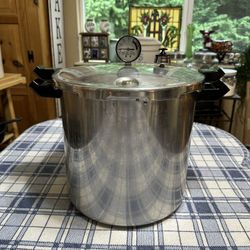 Presto 23 Quart Pressure Canner/ Pressure Cooker 