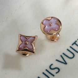 Authentic Louis Vuitton 18K Rose Gold Pink Stud Earrings for Sale