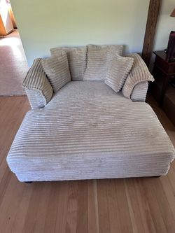 Lounge Chair