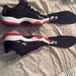 Air Jordan 11 Low “Breds”