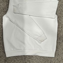 White Sweatshirt 