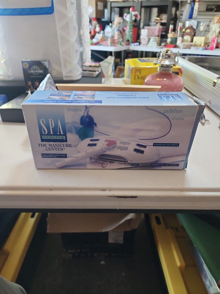 SPA Venitia The Manicure Center New In Box