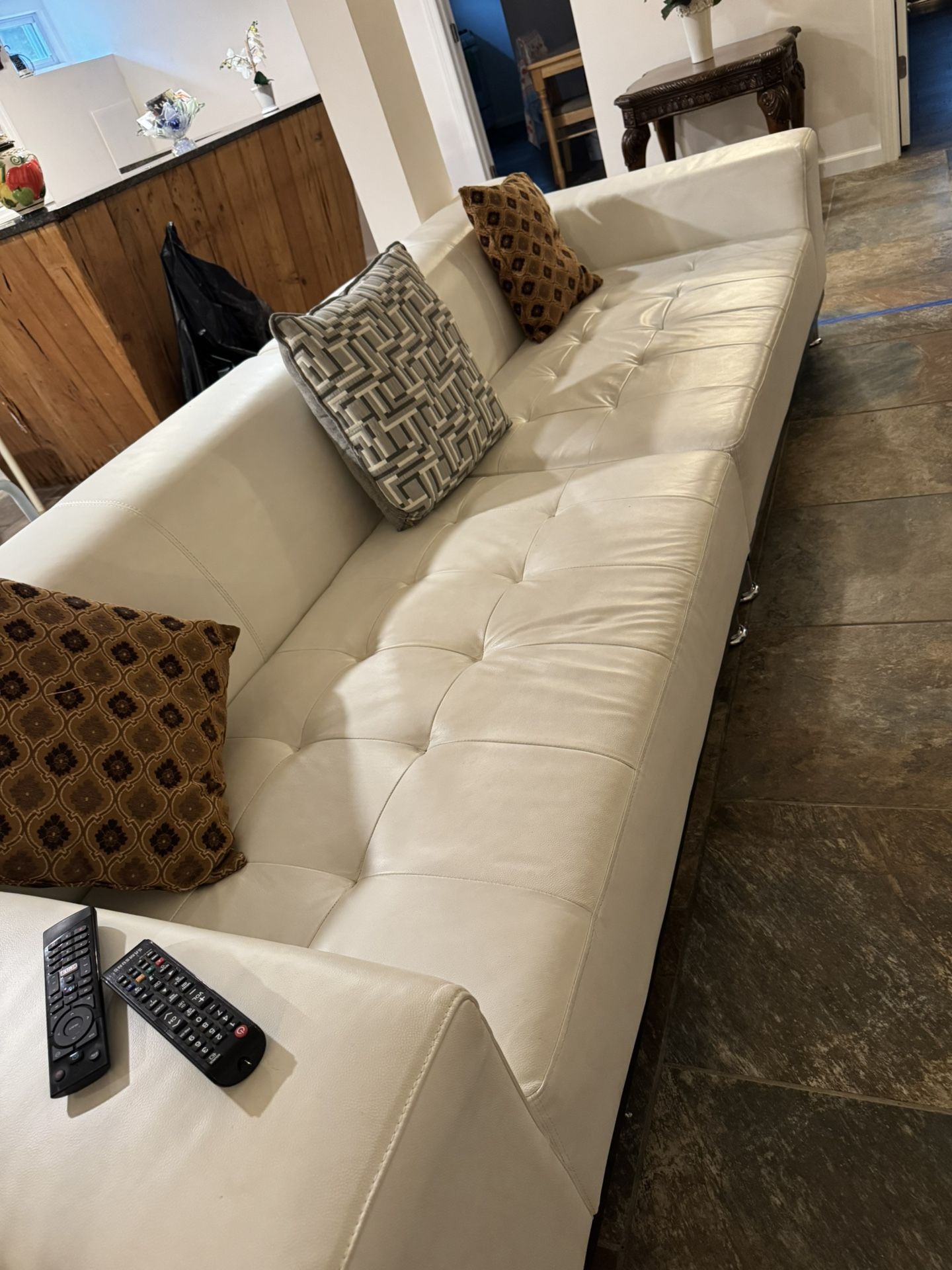Italian Leather Couch. Makeoffer