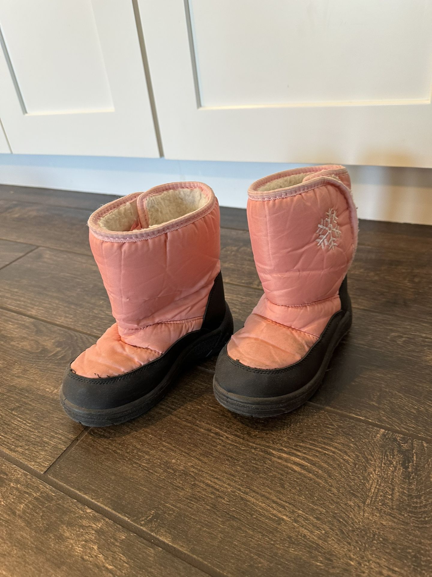 Girls Pink Snow Boots Size 10