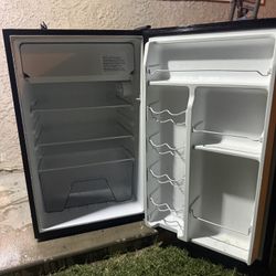 Fridge Small