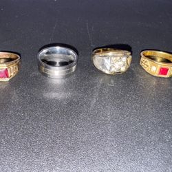 Men’s Junk Costume Jewelry 4 Rings 