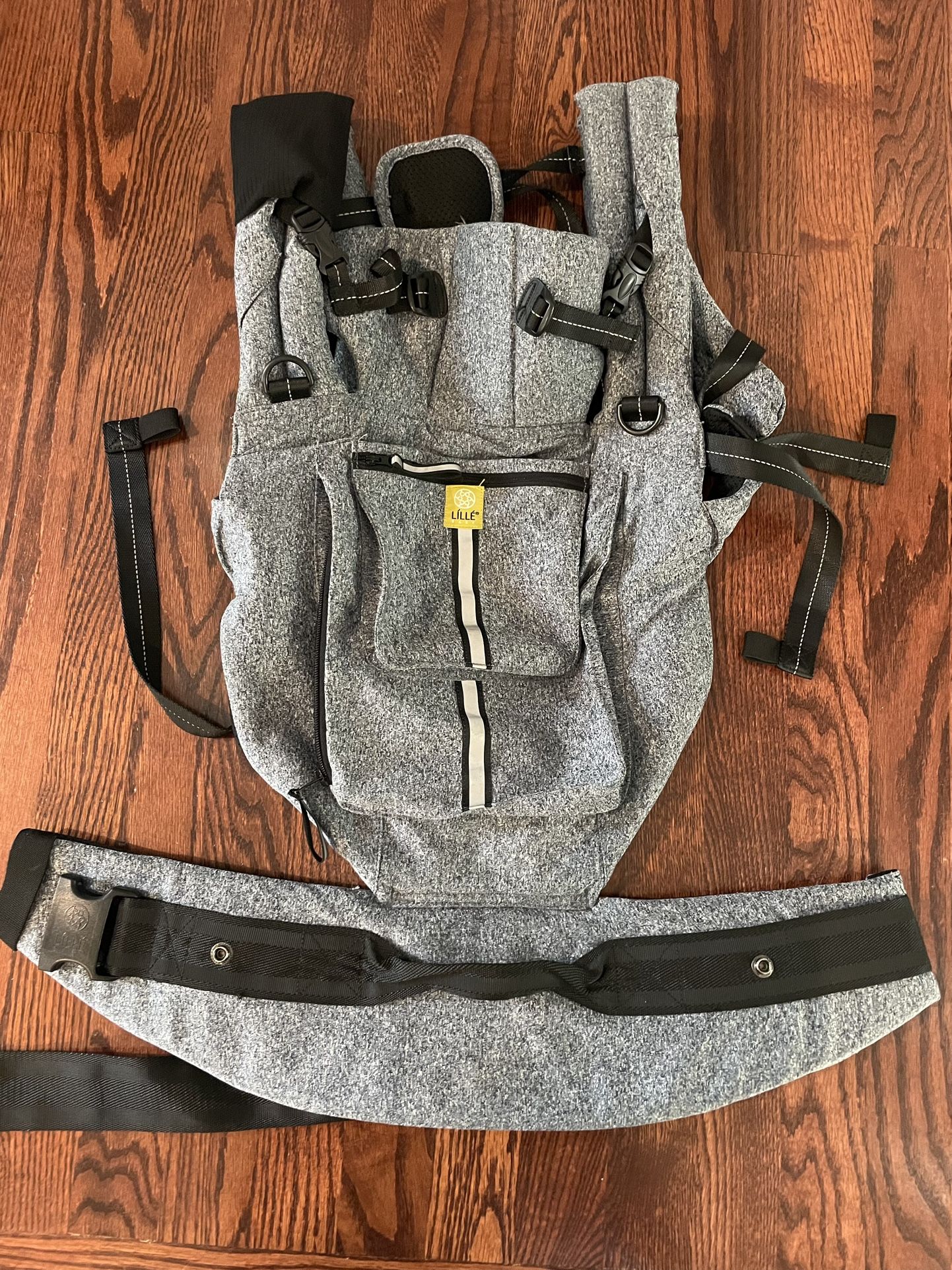 LÍLLÉbaby Pursuit Pro 6-Postition Baby Carrier - Gray