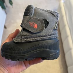Baby Size 5 North face Snow Boots