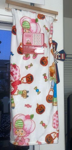 Strawberry shortcake Halloween blanket