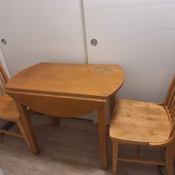 Farmstyle Kitchen Table & Chairs