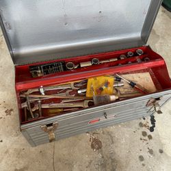 Vintage Sears Craftsman 6512 20” Gray Metal Tool Box w/ Tray Mechanics + random sockets 