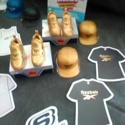 Mini brands sneakers lot