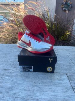 Kobe 5 Caitlin Clark rookie of the year size 9