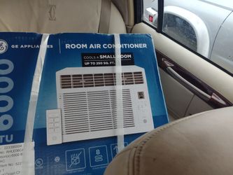 G.E. air conditioner new never used in box