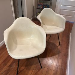 REDUCED! Authentic Pair Of Eames Shell chairs Mid Century Mcm