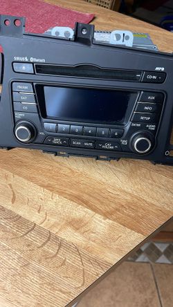 2011 Kia Optima AMFMCD Sirus car stereo