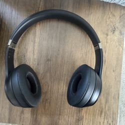 BEATS SOLO 4