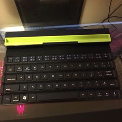 Small Foldable Wireless Keyboard