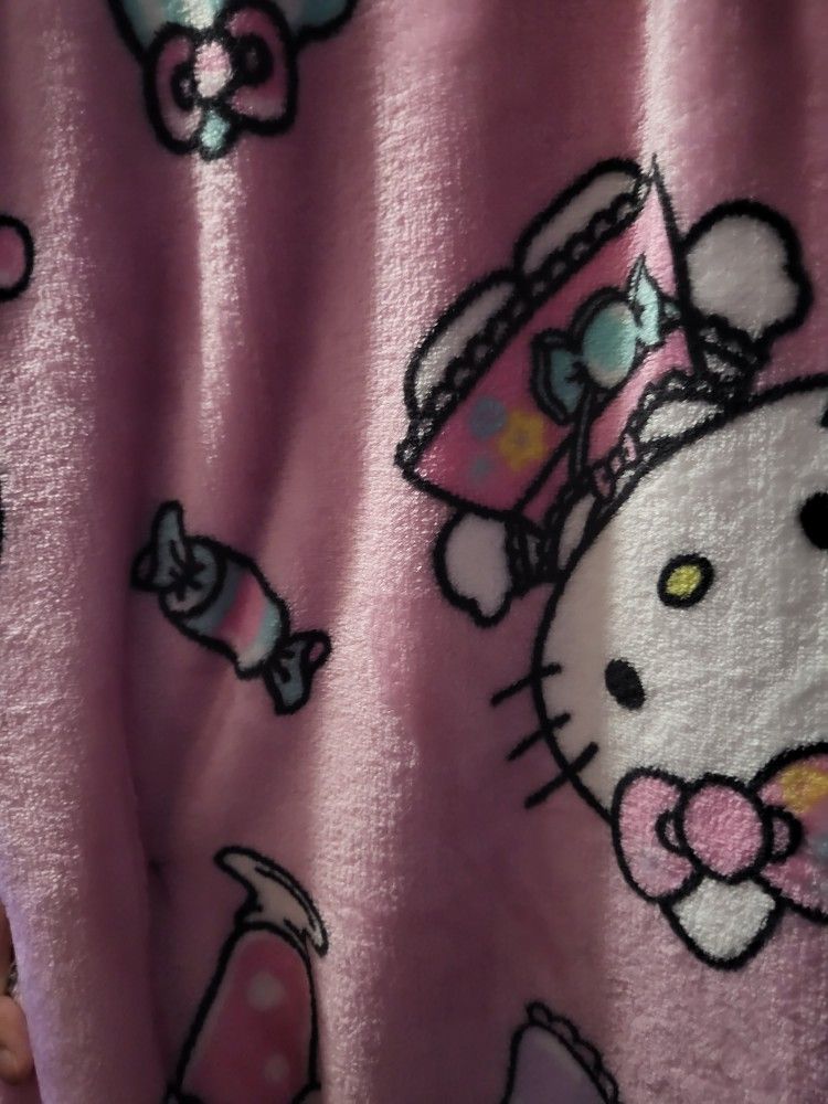 Hello Kitty Blanket