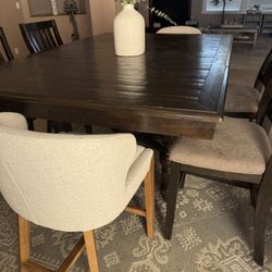 Table And Chairs