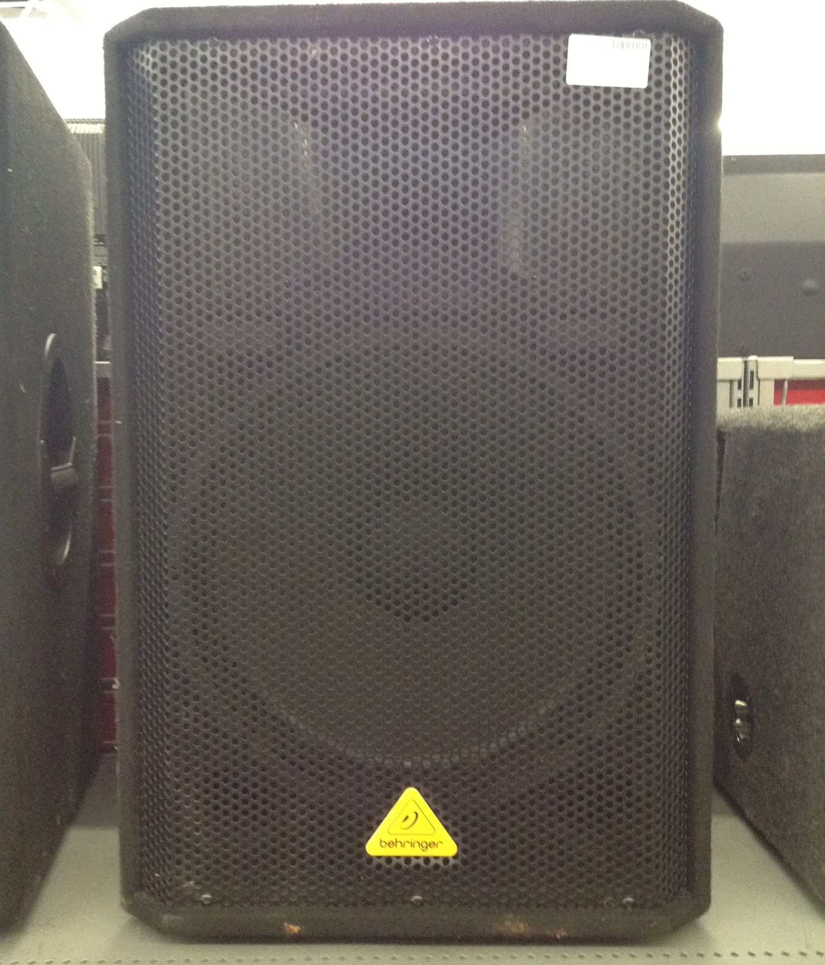 Behringer monitor speakers ec2002453